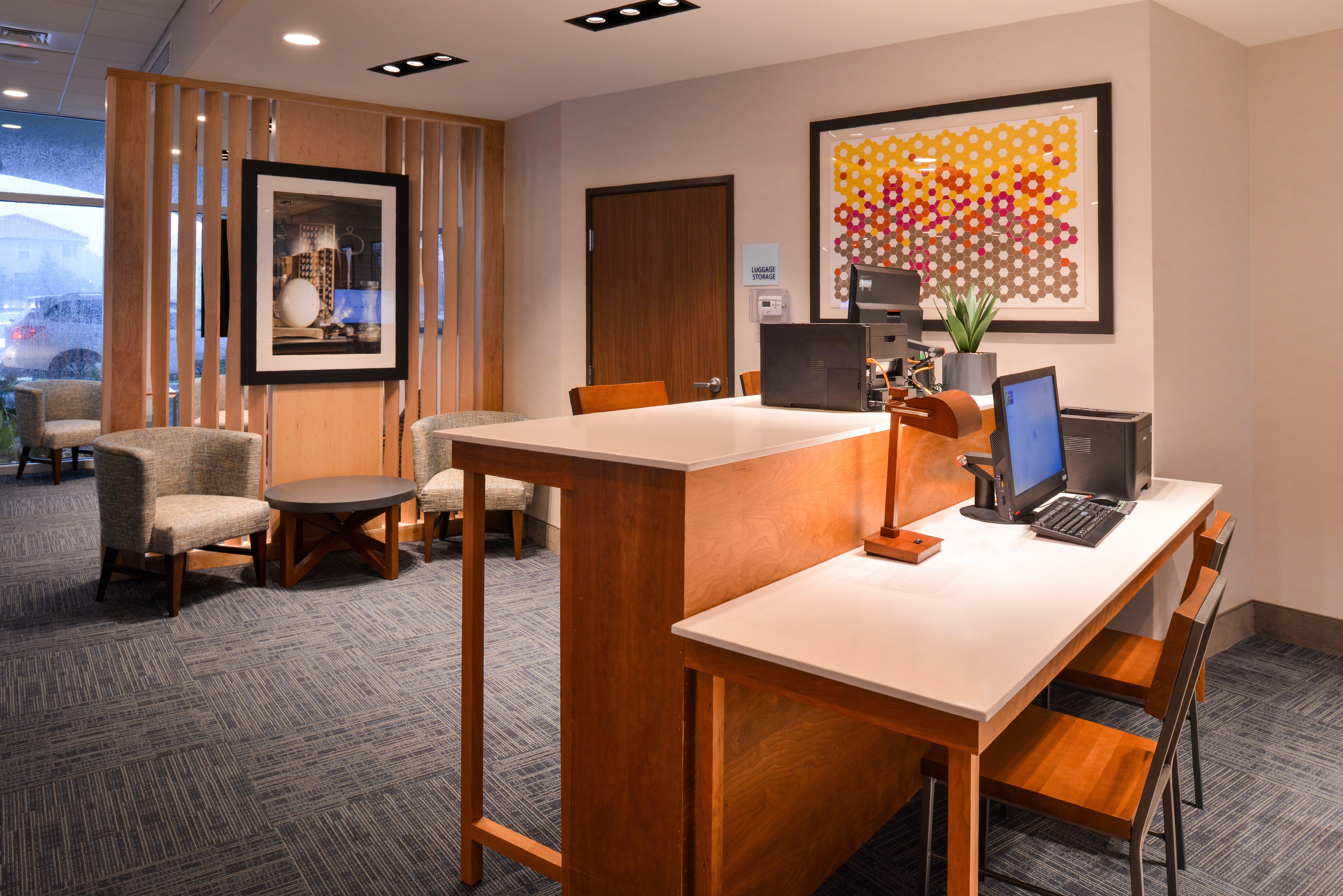 Holiday Inn Express & Suites - St. Petersburg - Madeira Beach By Ihg Exterior foto