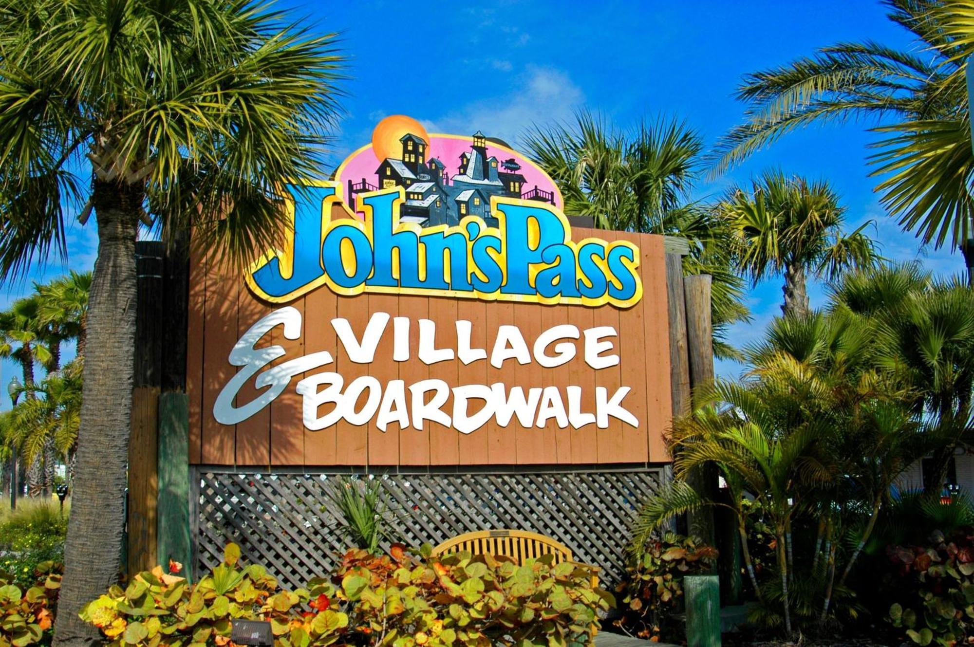 Holiday Inn Express & Suites - St. Petersburg - Madeira Beach By Ihg Exterior foto