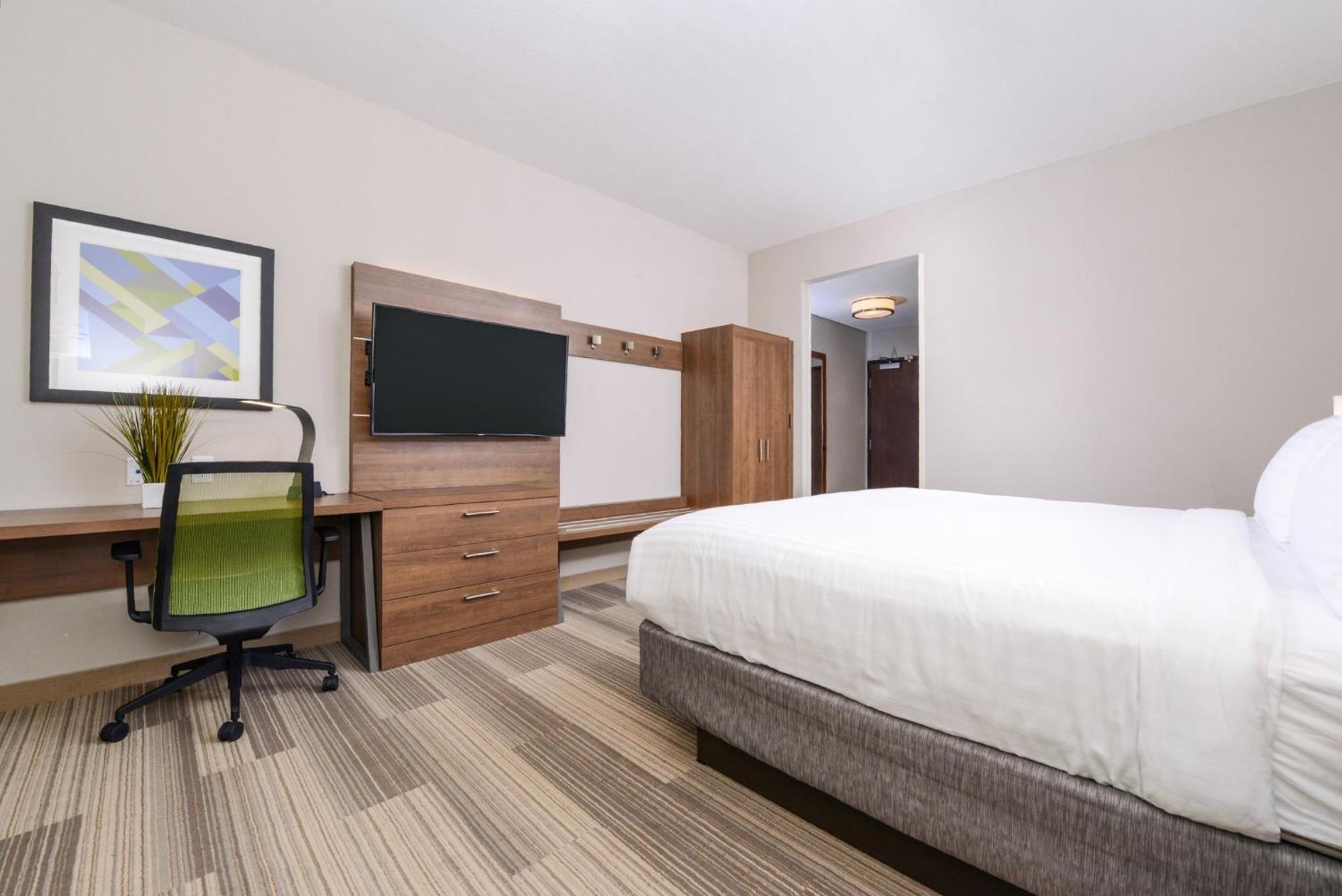 Holiday Inn Express & Suites - St. Petersburg - Madeira Beach By Ihg Exterior foto